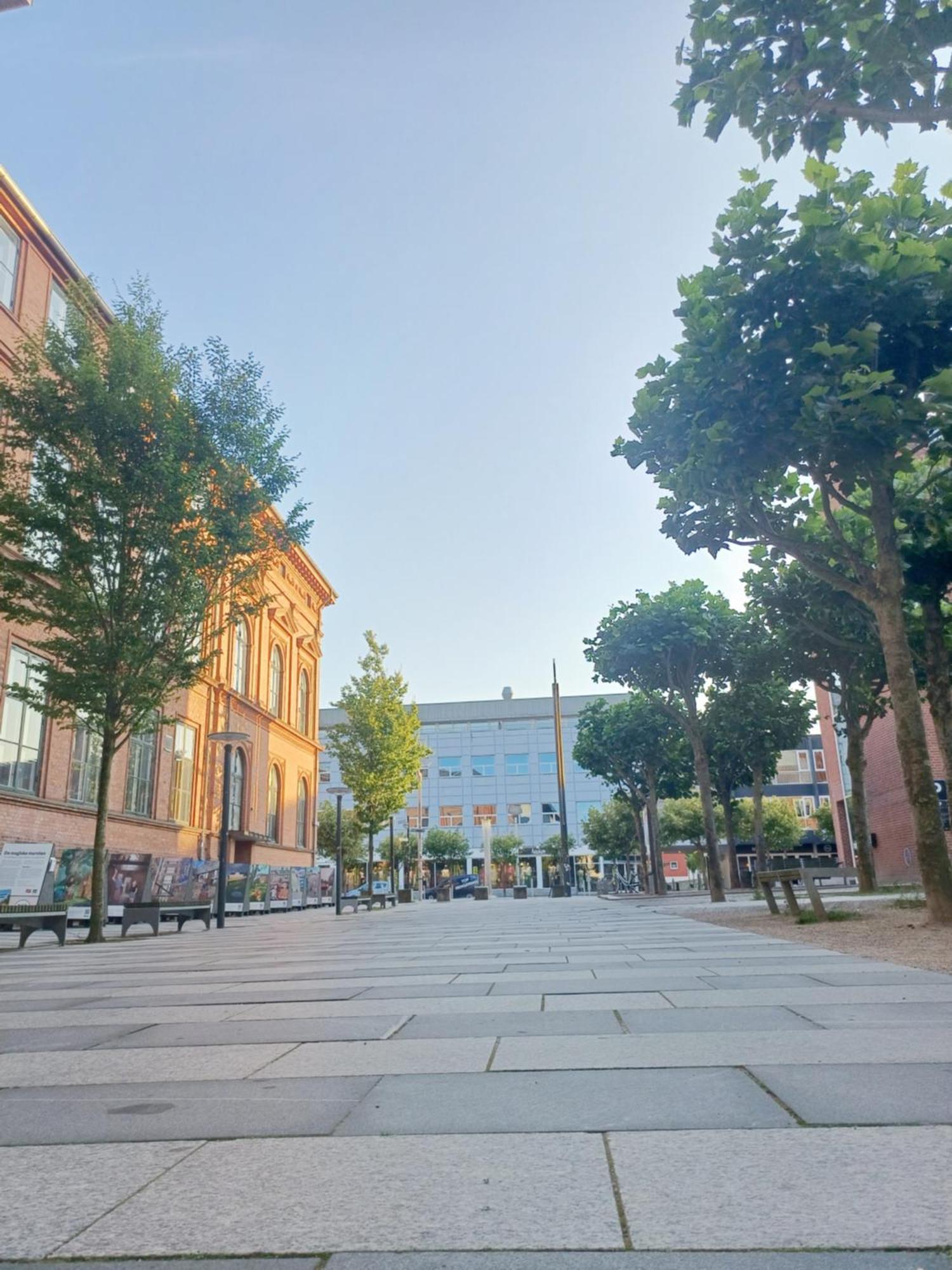 Beautiful 2 Bedroom Apartment Center Of City Randers Exterior foto